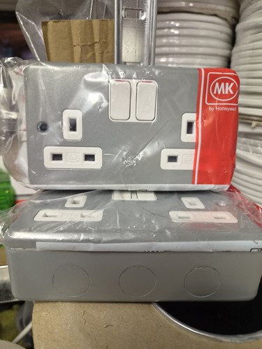 Metal clad double sockets - mk,