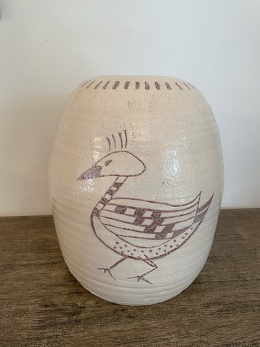 Large cream vase studio - large,
