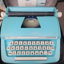 Vintage Petite De Luxe Junior Typewriter Light Blue Turquoise & Case