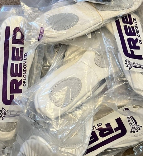Pairs new sealed freed - new, &