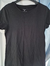 2 Brand New T-shirts Without Tags Both Medium
