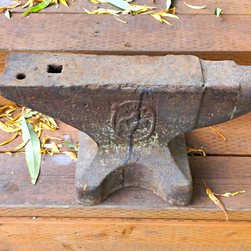 Vintage blacksmith anvil - vintage, w/