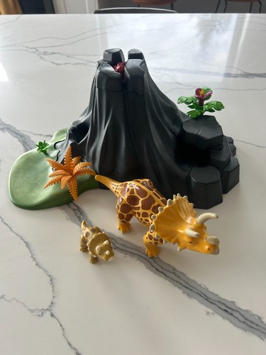 Playmobil volcano retired - playmobil,