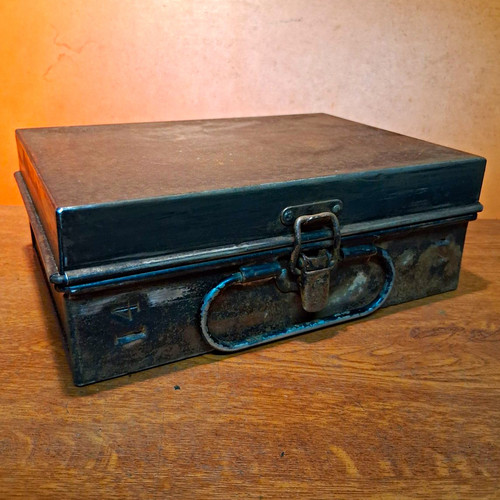 Vintage cash valuables - vintage, /valuables