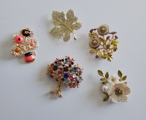 Mixed lot beautiful new - lot, 5