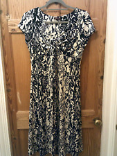 size 12, savoir, black-white dress, cap sleeve, stretch, V neck, drape front