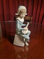 Lladro 5075 Harlequin - A  on Block  - Mint condition 