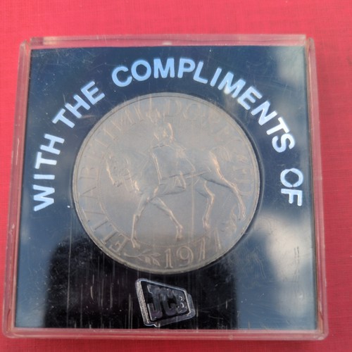 Genuine1952 1977 queen - genuine1952-1977, h.m.queen