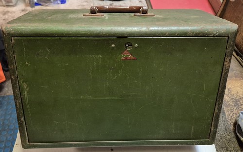 Vintage green metal drawer - green,