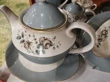 ROYAL DOULTON "ROSE ELEGANS"