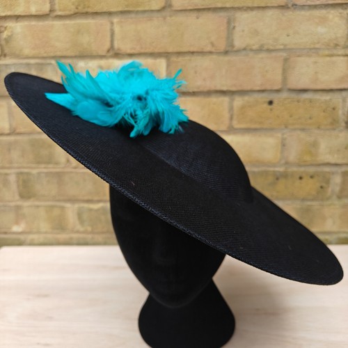 Black turquoise feather flower - black,