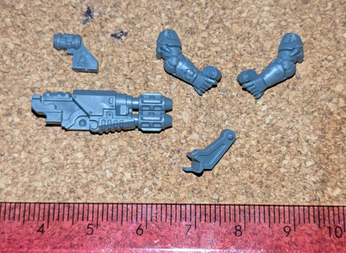 Warhammer 30k horus - warhammer,