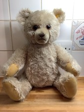 Steiff Bears Collectible