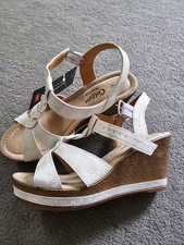 Cotton Traders Champagne Wedge