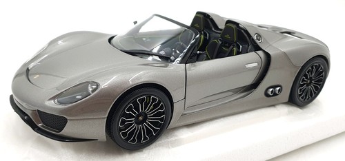 Minichamps scale diecast - 1/18,