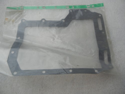 Engine oil pan sump - engine,