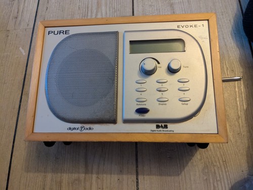 Bush wooden mono - mono, dab/fm