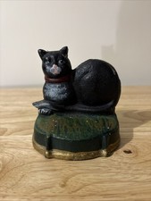 VINTAGE CAST IRON  'Black &