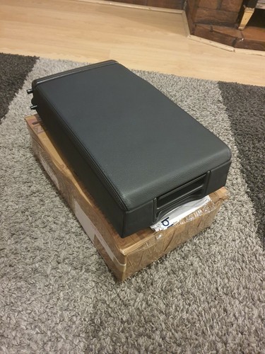 Audi rear armrest - c6,
