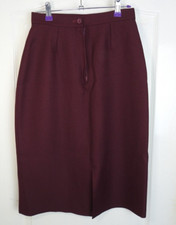 ⭐ Vintage Burgundy Straight Wiggle Skirt Quarter Pleat Size 26" Waist - England