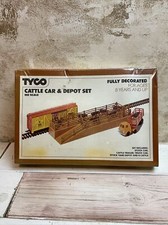 TYCO CATTLE CAR AND DEPOT SET
