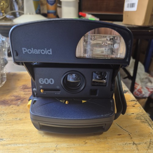 Polaroid 600 instant camera - instant,