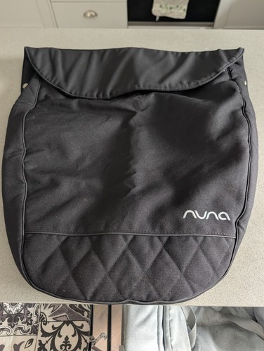 Black caviar nuna - black,
