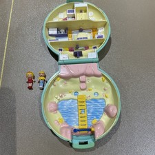 100% Complete Vintage Polly