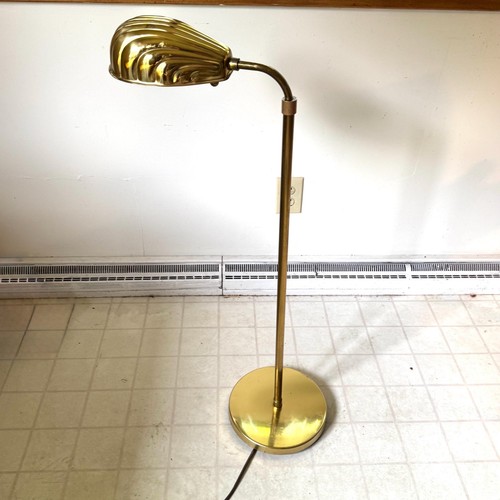 Vintage brass clamshell - brass,