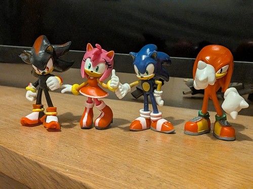 Sonic the hedgehog mini - sonic,