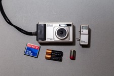 Nikon Coolpix E600 E Digital Camera SB-E600 Flash WORKS + Batteries & CF Card