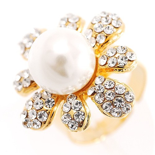 Camomile imitation glass pearl - glass,