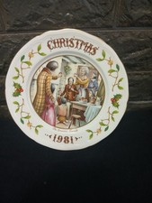 Christmas carol Aynsley Christmas Plate 1981 Christmas the Cratchit Family 