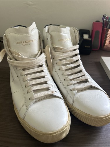 Saint laurent gold label - gold,