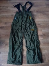 Trakker Carp Fishing Over Trousers Bib & Brace Size M - Elasticated Waist Green.