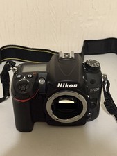 NIKON D7000 BODY ONLY + battery 