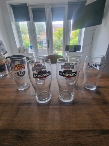 Six vintage pint glasses - pint, glasses,