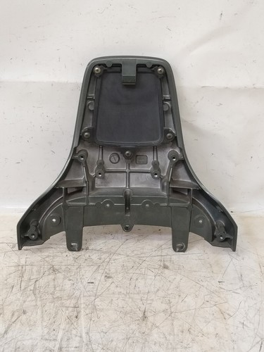 Rear back rest - rear,