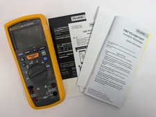 New (other) Fluke 1587FC Insulation Multimeter Kit – Includes i400 AC Clamp