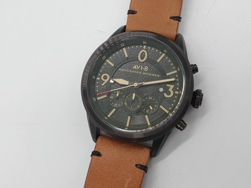 Avi lancaster bomber men - lancaster,