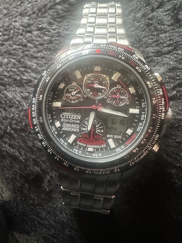 Citizen skyhawk red - at,
