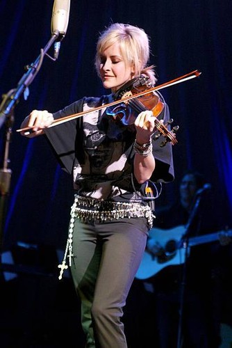 Dixie chicks performing - dixie,