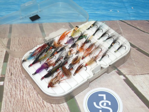 Salmon flies incl jungle - 34,
