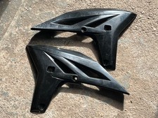 YAMAHA YZ250F USED BLACK RADIATOR SCOOPS 2010-2013 + WR450F 2012-2015 UFO 4811
