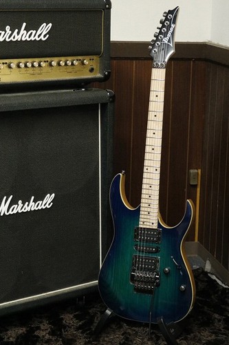 Near mint 2023 - mint, made