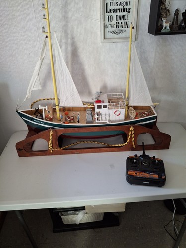 Radio controlled model - controlled, boat