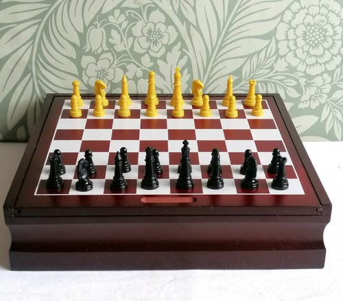 Boxed wooden games compendium - wooden,