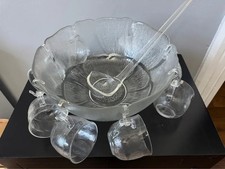 Punch bowl - glass - 8 glasses