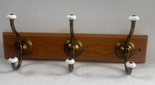Vtg wooden wall - vtg, mounted