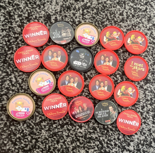 Madame tussaud pop badges - madame,
